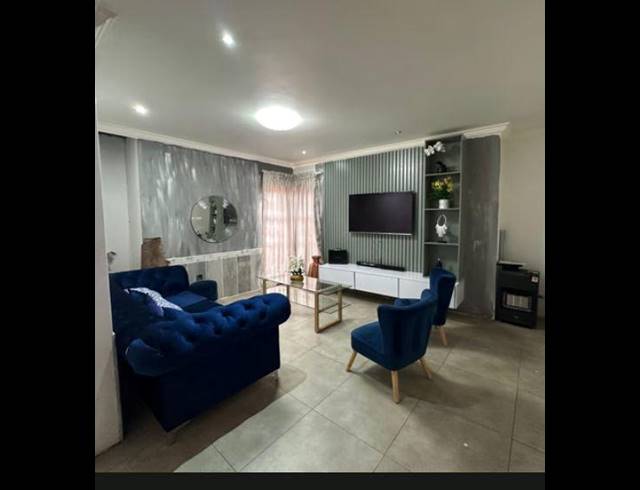 3 BEDROOM HOUSE FOR SALE IN CLAYVILLE